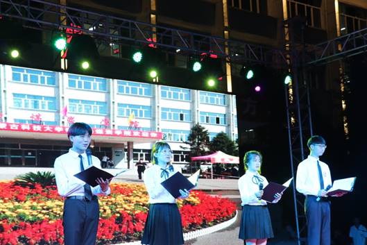 说明:null-61b41ed8b853157f